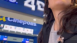 ofrezco dinero a turista para tener sexo l�sbico en mi casa