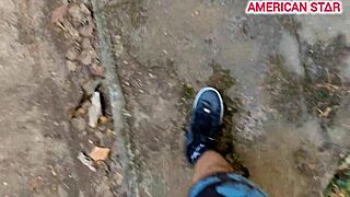 Novinha Gostosa Completou 18 Anos E Chamou Um Amigo Pra Tirar A Virgindade Dela No Mato