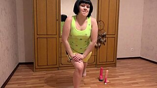 gymnastics brunette performs anal penetration with beautiful butt and gaping anus in homemade masturbation