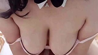 Aurora's Squats Reveal Mature Mexican Curves