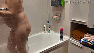 Caught Stepsister Bathing