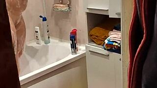 Caught Stepsister Bathing