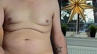 Masturbating and fucking my fleshlight untill i cum