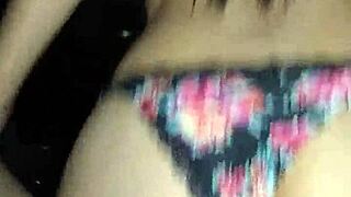 Sentones de culito rico.