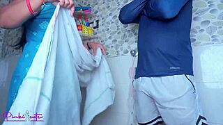 Toilet mms- ravinadesi chachi ne jism ki ki garmi se bhatije ka lund ka pina nikala bathroom sex in hindi audio