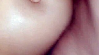 le ofrezco 100 mil pesos a la vecina y me deja llenarle el co�o de leche