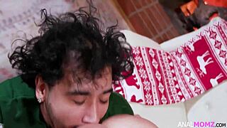 Merry Anal Xmas With Stepmom