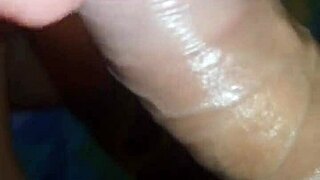 le ofrezco 100 mil pesos a la vecina y me deja llenarle el co�o de leche