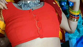 ससुर बहू का बेडरूम में चुदाई साफ़ आबाज गंदी बातें शादीशुदा बहू