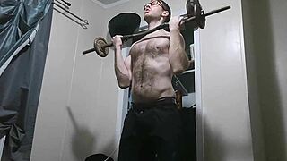 Hunghank69 Shows Off Huge Cock in Workout Update