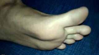 Pezinho with chule and saliva beats one for me go