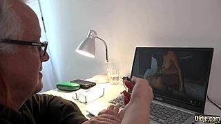 caught my sugar daddy watching porn so i ride him like a pornstar