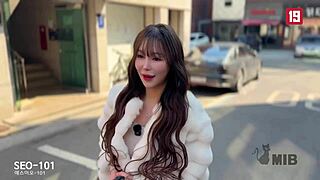 Hey, busty submissive korean girl with perfect body 😍