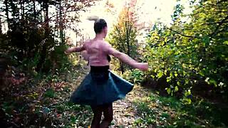 i saw her pull up her panties after that creampie in the park, it was so hot and messy