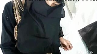 Are you watching Muslim girl fucking with boyfriend in desi style?
