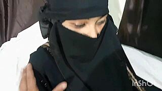Are you watching Muslim girl fucking with boyfriend in desi style?