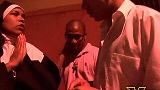 reconverteram a freira com pauz�o