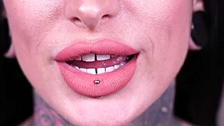 Payton Preslee Bound and Squirting with Danny Mountain