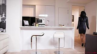 Milf Veronica Avluv Takes Big Fat Cock Anal