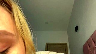 Good morning POV session with lovely girlfriend in virtual reality