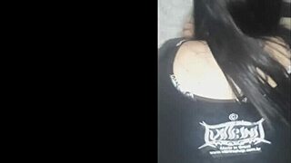 Amateurs have sex at friends' house during party