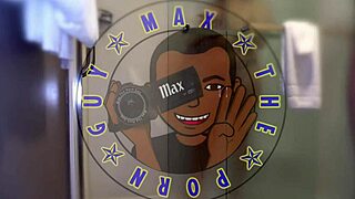 i love how roxxxie shows her big tits and ass while blowing me