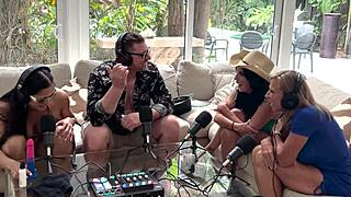 i'm cruzn with abi james n sunni daize in dis swinger group