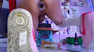 Entrenamiento anal de una putita 😈