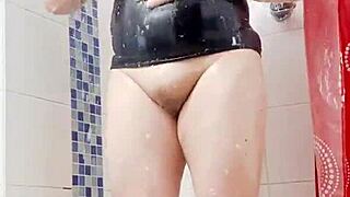 Latina stepmom with huge cameltoe masturbates in shower for stepson