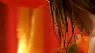 I give a golden touch massage to this hot MILF.