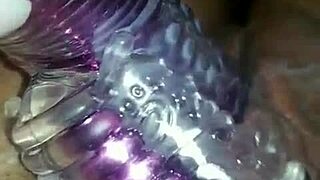 This is an amazing latina woman in daily life!