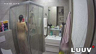 Luuv Kareflore Films Her Real Amateur Homemade Shower Routine For Her Real Life Show