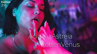 lesbian foot lovers in wet pussy action