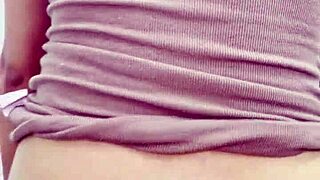 Me encanta poner a mi novia de espaldas para ver su culo rebotar