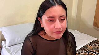 Atrapé a mi vecino lo convencí para que grabará un vídeo conmigo