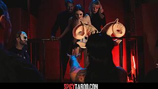 Public threesome sex in outdoor setting