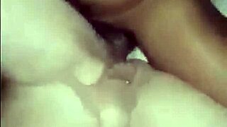 aprende, corno, como se fode um cu olha pro macho me comendo