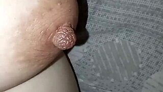 Flash your seno and pancione, let me see your beautiful tits and big belly up close