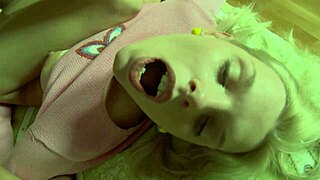 Fucking Shaved Pussy Of Blonde Teen 18+ 18