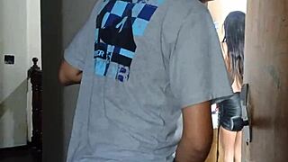 Meu Primo Espiou e Chantagou para Penetrar em Mim