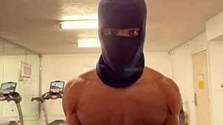 Strong Biceps And Back Workout In California