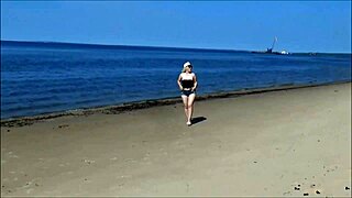 big butts in jeans shorts 4