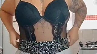 The big pussy everyone loves, where I suck the milk from my naughty eaters in exhibitionist flashing scenes.