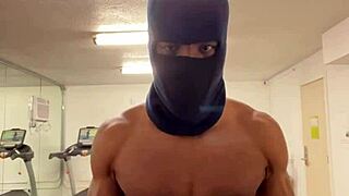 Strong Biceps And Back Workout In California