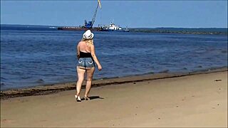 big butts in jeans shorts 4