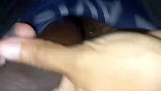 mi madrastra me ayuda con una paja y garganta profunda 😏