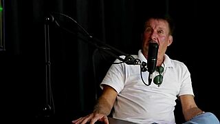 O cu � uma fruta gostosa gosta de bater assistiu o filme da filha o neto poderia trabalhar de outras maneiras e o fetiche e a loucura - carlos urach watch on sheer red