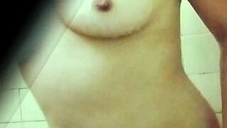 Espiando A Profesora Colombiana En Viaje De Promoci�n