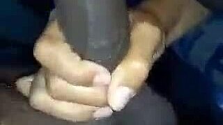 Vecina de culo perfecto se deja follar pequeña vagina joven amigo del padre