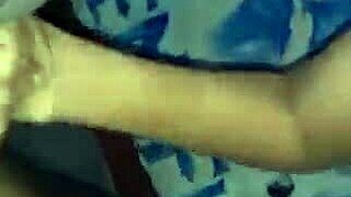 Vecina de culo perfecto se deja follar pequeña vagina joven amigo del padre